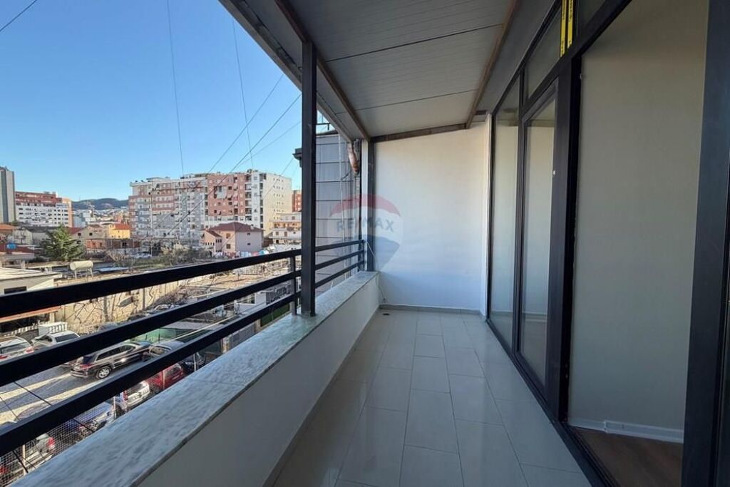 SHITET APARTAMENT 2+1 NE ASTIR!