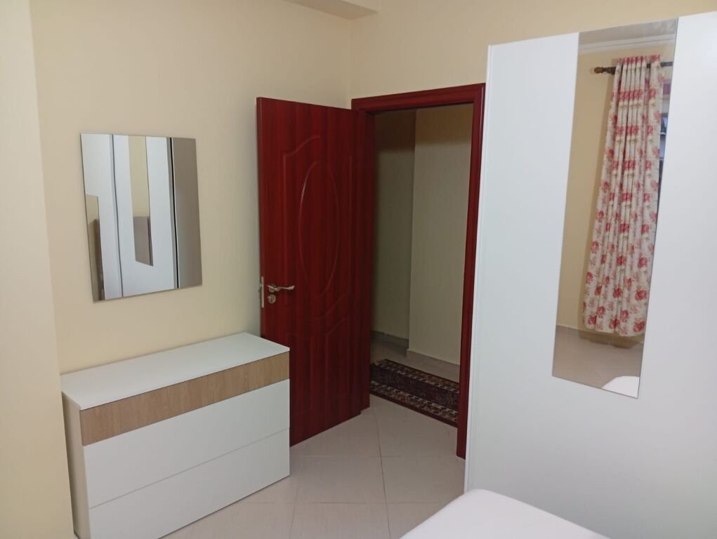 Affittasi appartamento 2+1 con due bagni ad Astir,
