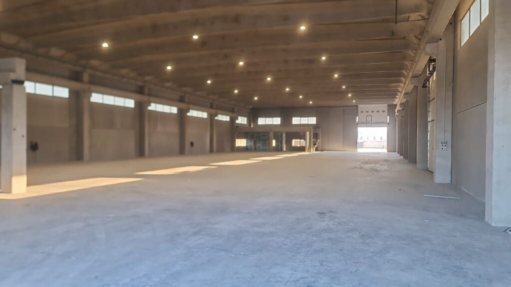 🏭 Capannone in Vendita – Porto Romano, Durazzo