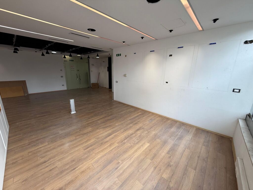Business premises for rent on Elbasan Street !
