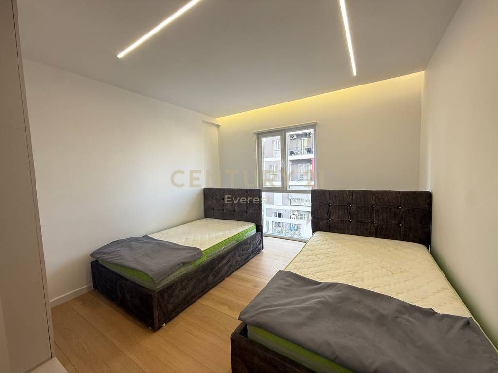 UNIVERS CITY, VENDITA APPARTAMENTO 2+1+POSTO AUTO 140.000 € Sup. Totale 91m2