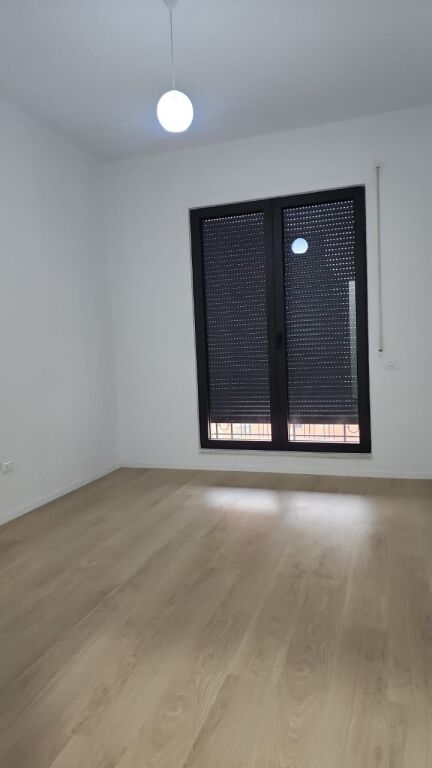 Apartament me qera 1+1+1POST pjeserisht i mobiluar ne DELIJORGJ