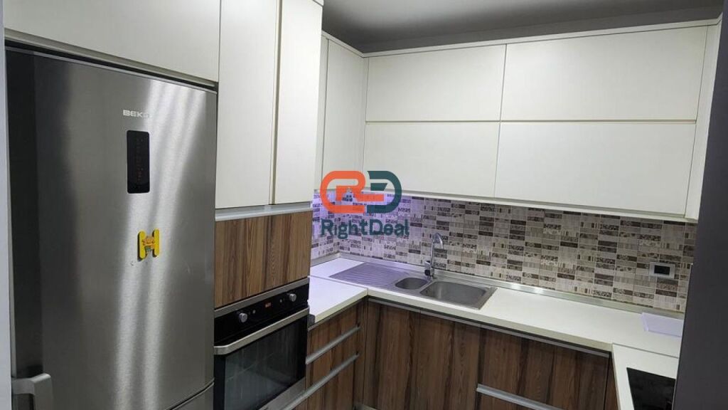 Ne Paskuqan, Jepet Me Qira Apartamenti 1+1 Me Planimetri Te Rregullt Dhe Te Bollshme!!!