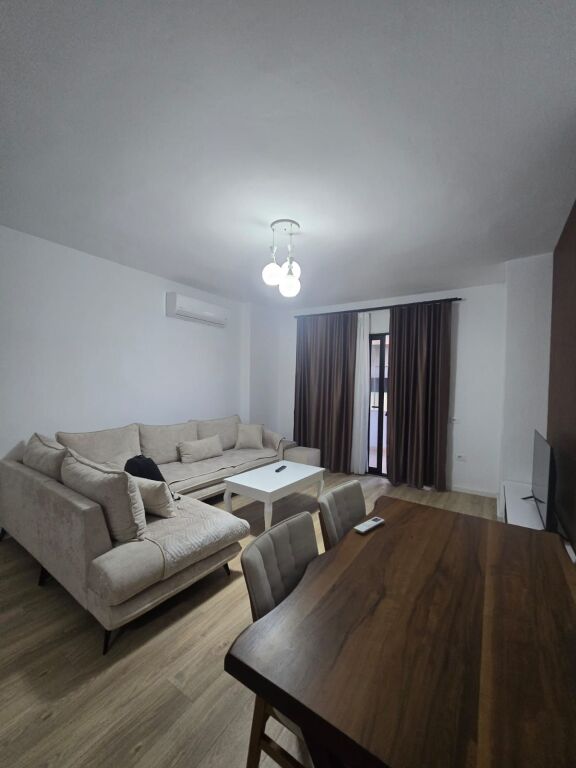Apartament 1+1 me qira, Astir, prane bar Oslo