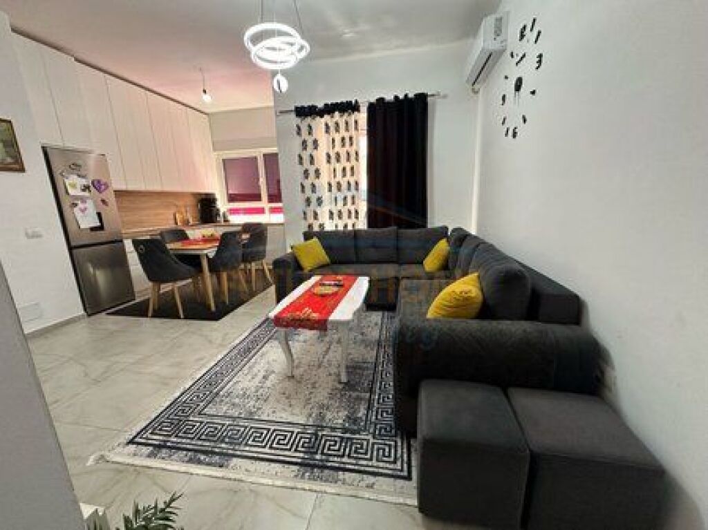 SHITET APARTAMENT 2+1,ALI DEM