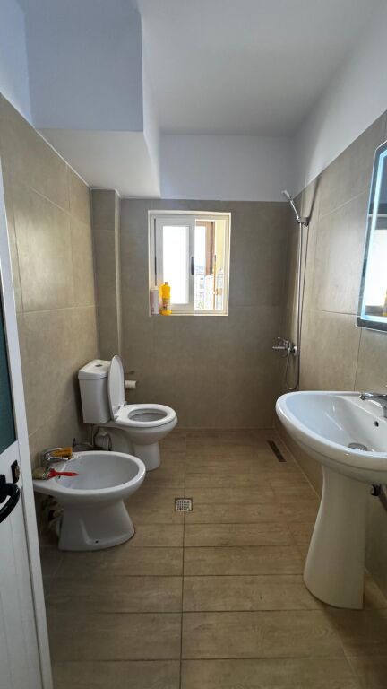 Apartment 1+1 for rent at the building with Shigjeta !