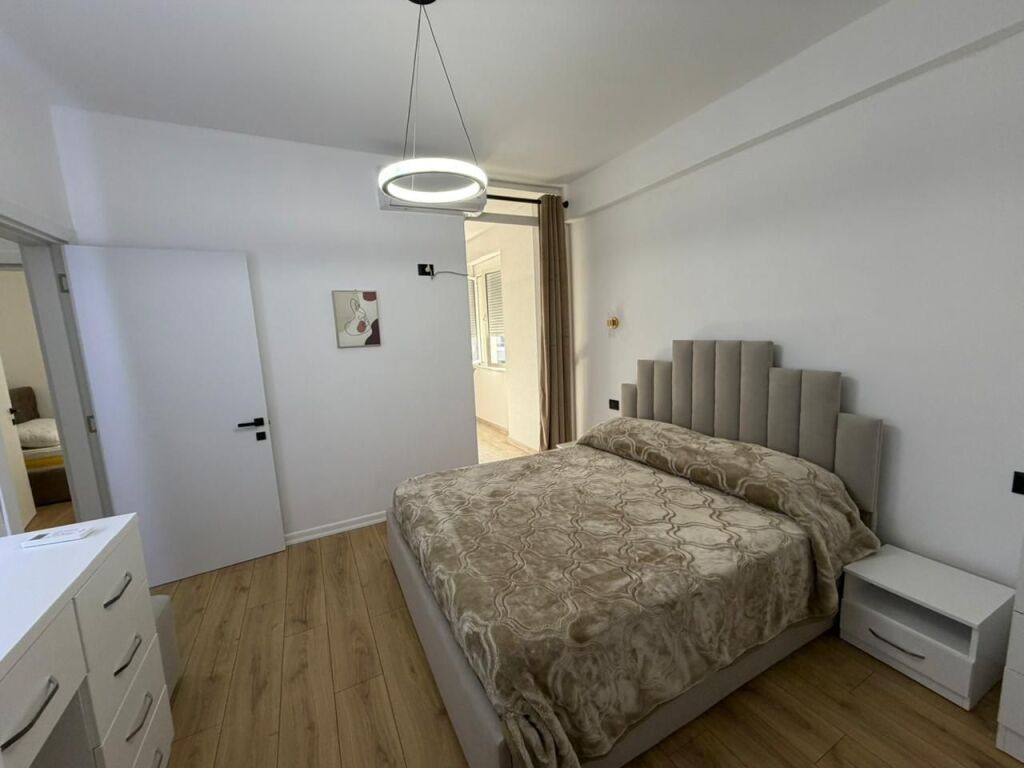 📣 QERA Apartament 2+1+2 📍 Kompleksi Star, Ish Parku i Autobuzeve ✨  💶Cmimi 70.000 Leke