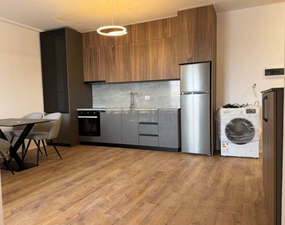 APARTAMENT PER QIRA 1+1 TEK RRUGA JORDAN MISJA,BULEVARDI I RI