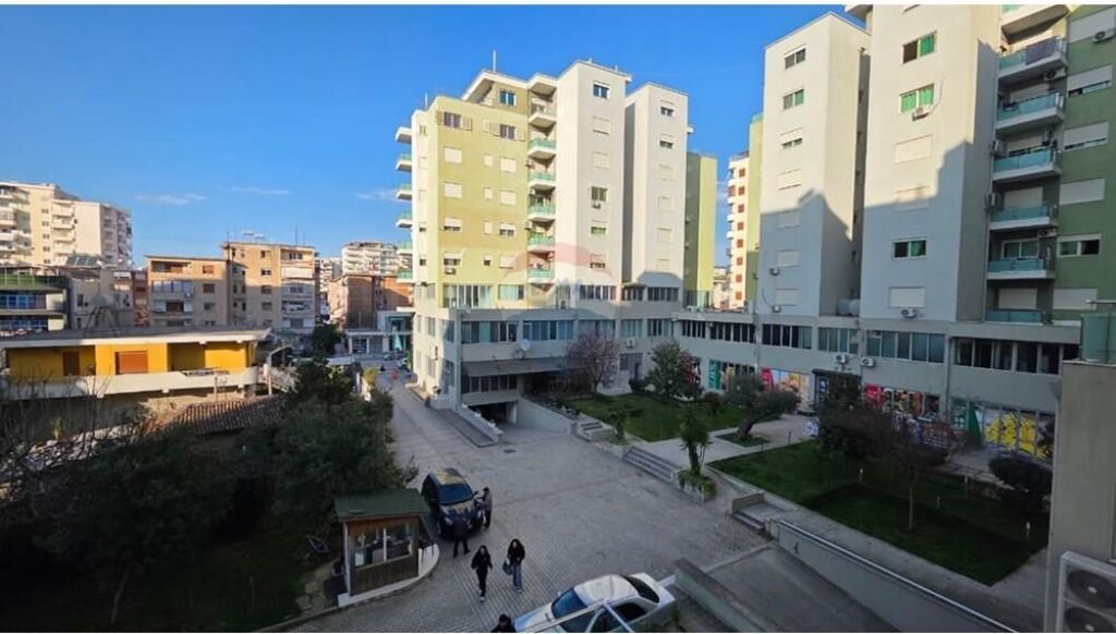 🏡 Appartamento 2+1+2 in Affitto – Vlora