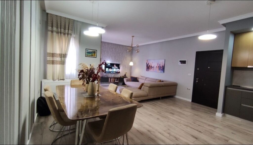 2+1 apartment for rent near the Botanical Garden Mosque!