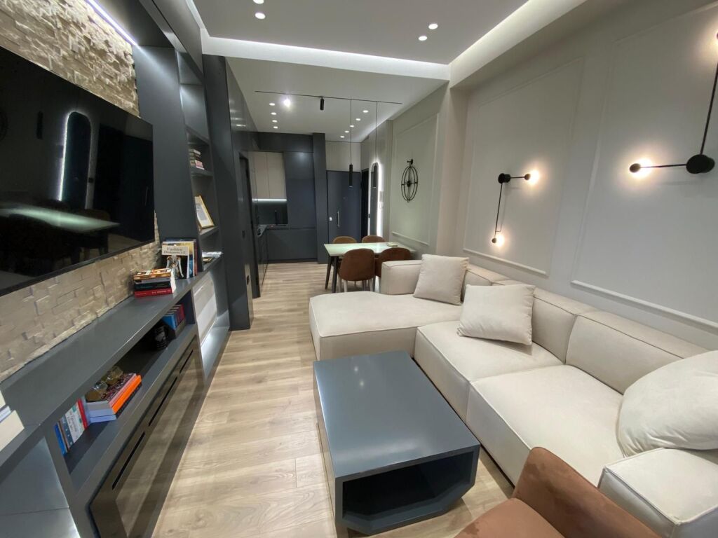 🏡 Appartamento 1+1 in affitto 📍 Garden Building, Tirana💶 Prezzo: 1000€ / mese