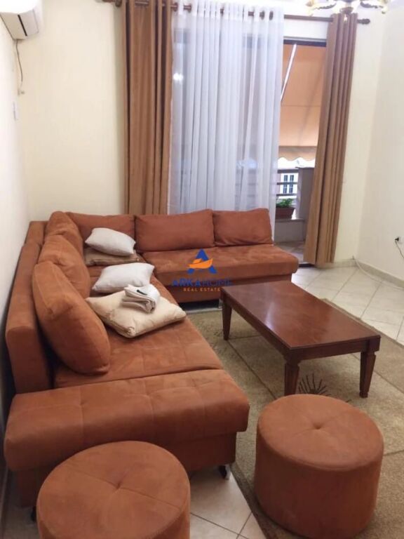AFFITTASI APPARTAMENTO 3+1+2 BALCONI "COMPLESSO PANORAMA, DON BOSCO" 750 EURO (TRATTABILE)