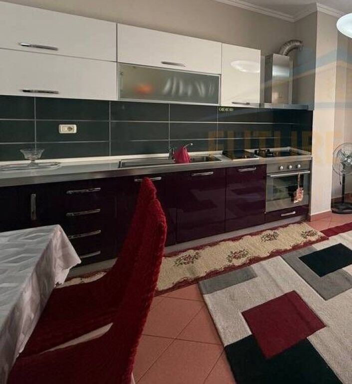 Qera Apartament 2+1 ,Rruga e Thesarit, Fresk, Tiranë.