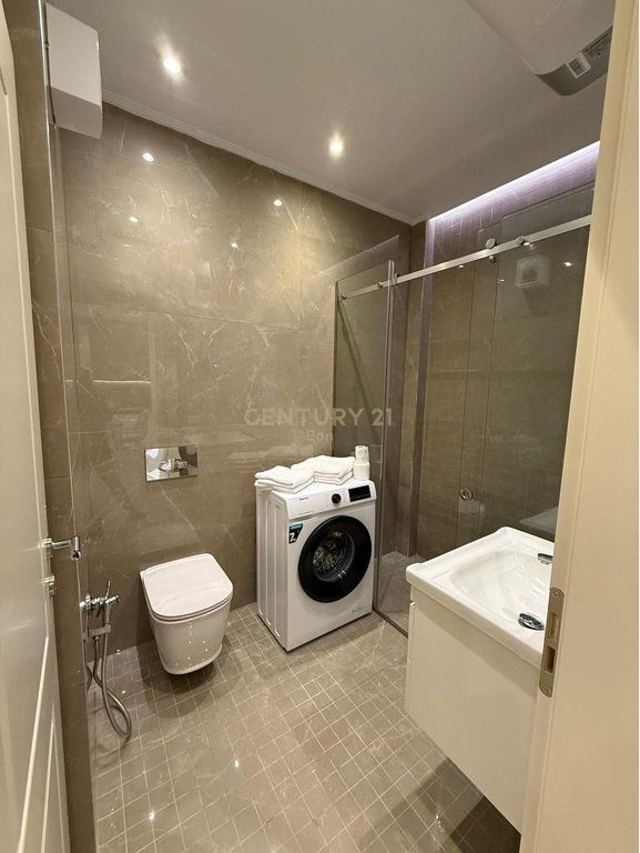 APARTAMENT 1+1 PER SHITJE VETEM 100M NGA DETI, NE QERRET !