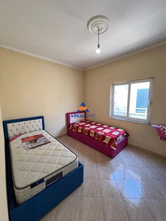 JEPET APARTAMENT ME QERA 2+1+BALLKON "RRUGA HALIL KURETANI, MISTO MAME,YZBERISHT" 400 EURO 