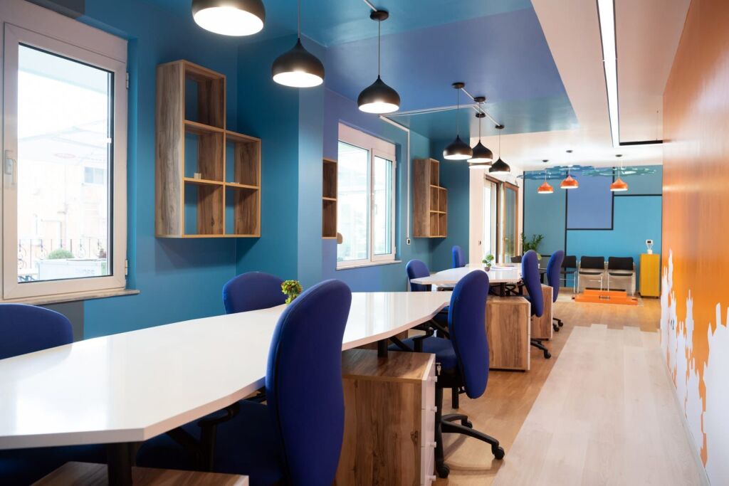 Office for rent 550 m2 in Bllok