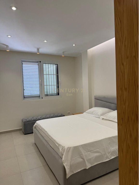 APARTAMENT 1+1 PER SHITJE VETEM 100M NGA DETI, NE QERRET !