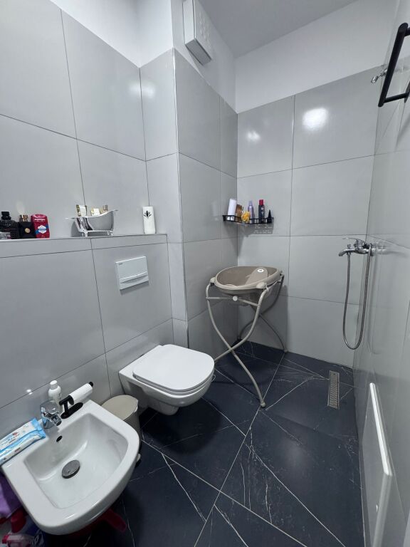 Apartment 1+1 for rent in Paskuqan
