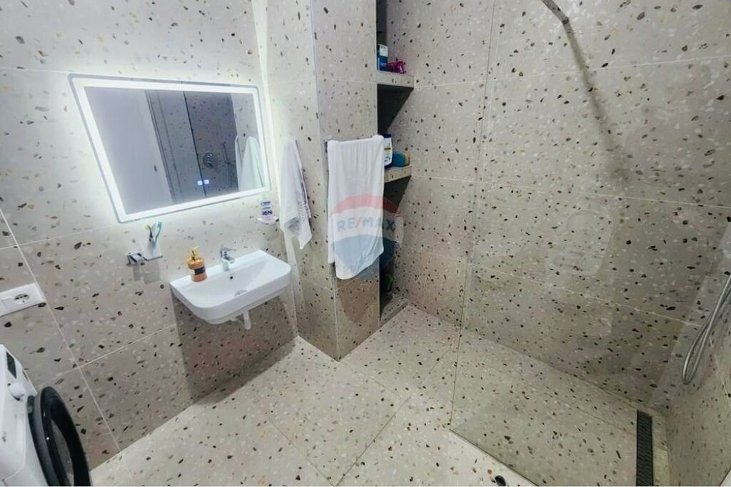 🏠📍Vendesi Appartamento 2+1 a Paskuqan