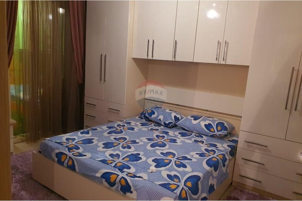 2+1 Apartment for rent Barricade Street