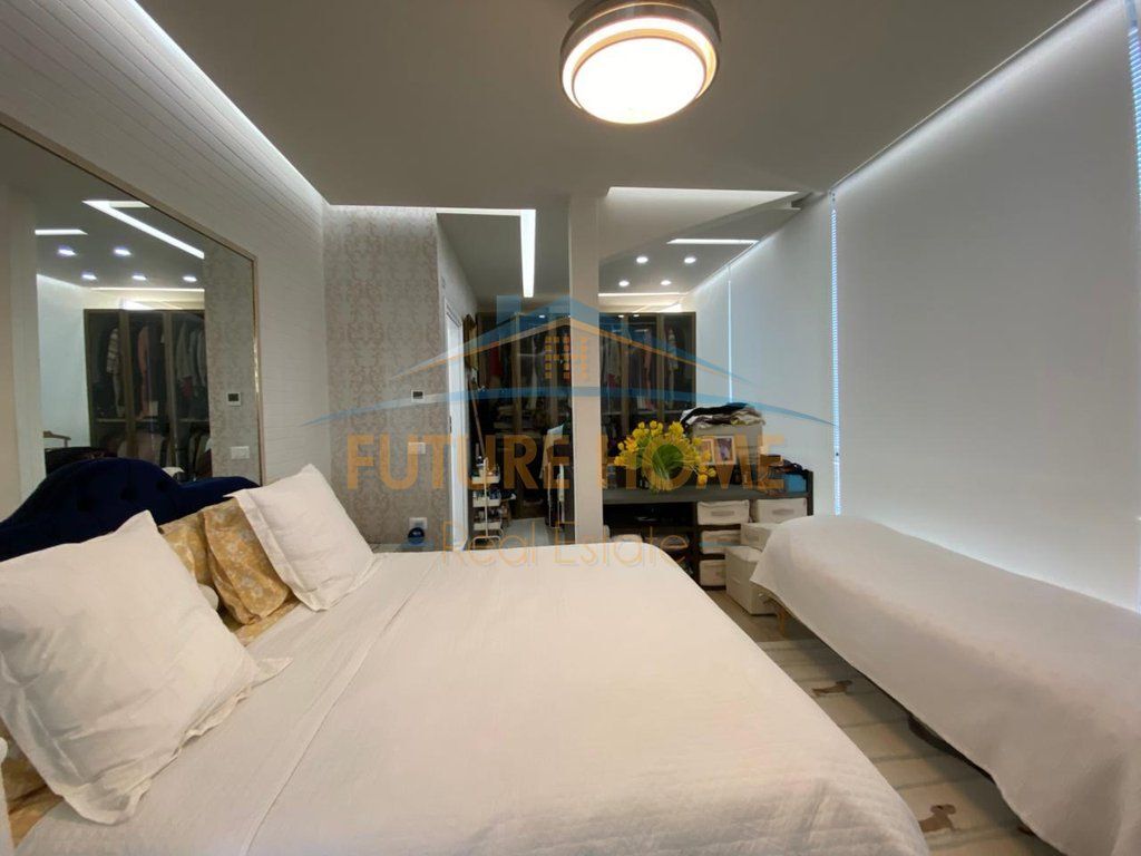 Shitet, Apartament 3+1+3, Liqeni i Thate