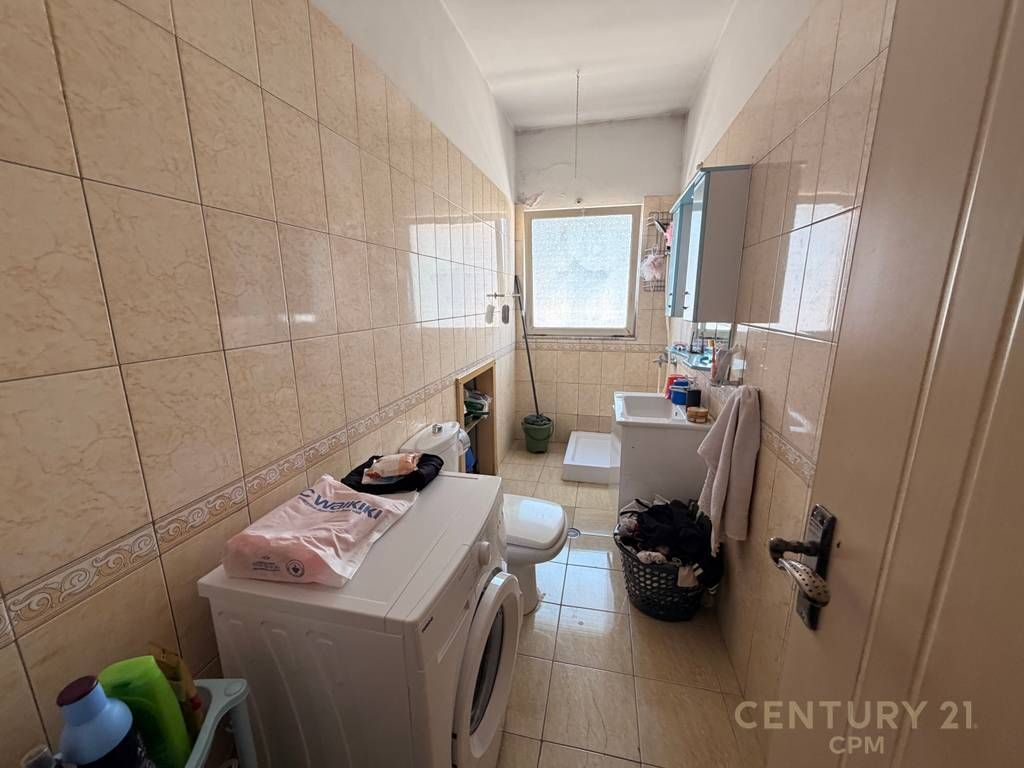 SHESIM APARTAMENT 1+1 NE VASIL SHANTO! 155,000 € Sip. Totale  63m2