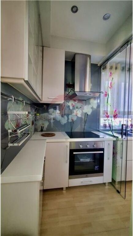 Apartament 3+1+2 me qera Blloku