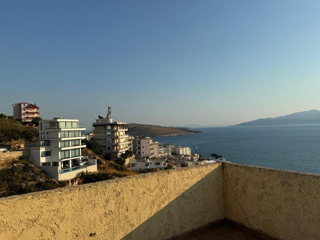 SARANDË, SHESIM OBJEKT 4- KATËSH ME PAMJE NGA DETI 1,700,000 €