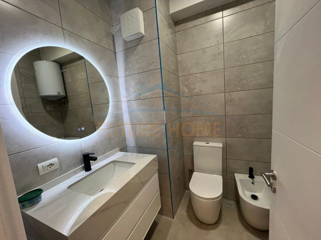 Affitto, Appartamento 1+1, Brryli, Tirana.