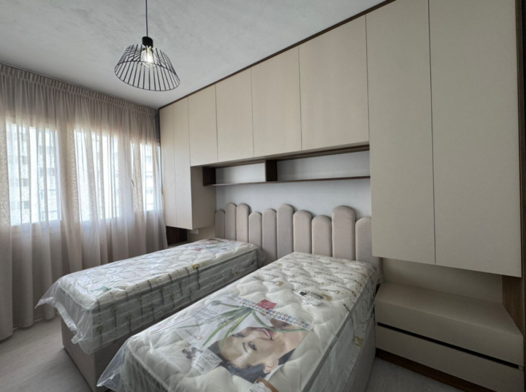 🏡 APARTAMENT 2+1+2 ME QIRA – RIVER RESIDENCE, UNAZA E RE