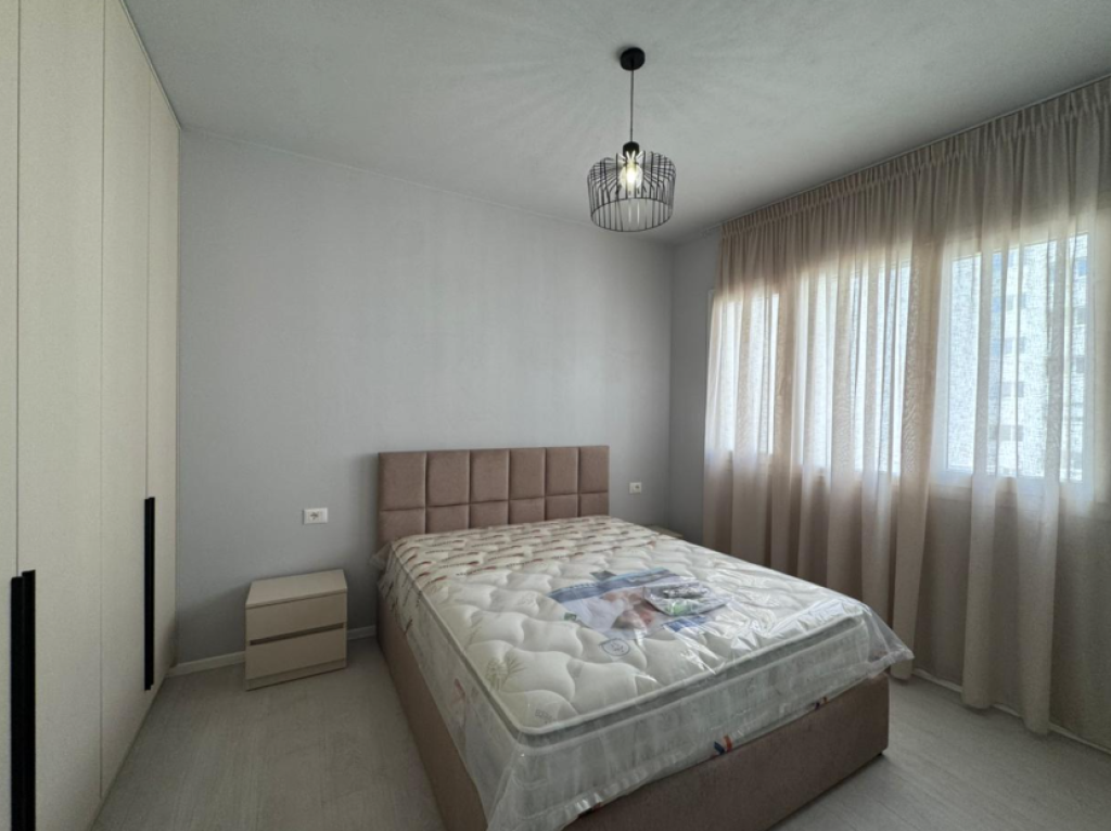 🏡 APARTAMENT 2+1+2 ME QIRA – RIVER RESIDENCE, UNAZA E RE