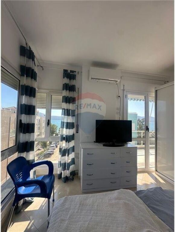 🌊 Apartament me Pamje Magjike nga Deti në Radhimë – Një Mundësi që Nuk Duhet Humbur!