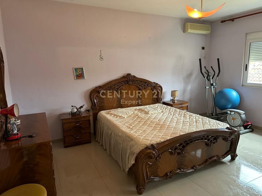 FOR RENT 2+1 APARTMENT NEAR THE FORMER PARK