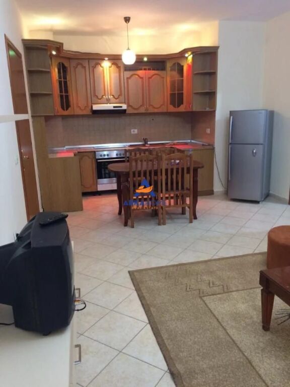 AFFITTASI APPARTAMENTO 3+1+2 BALCONI "COMPLESSO PANORAMA, DON BOSCO" 750 EURO (TRATTABILE)