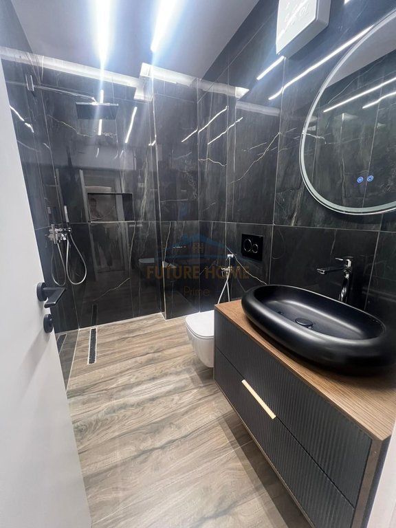 Rent , Apartment 2+1+2 , Qemal Stafa , Tirana