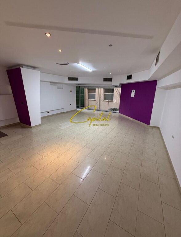 LOCALE COMMERCIALE IN VENDITA 147 M2 STRADA DI ELBASAN 530.000 EURO