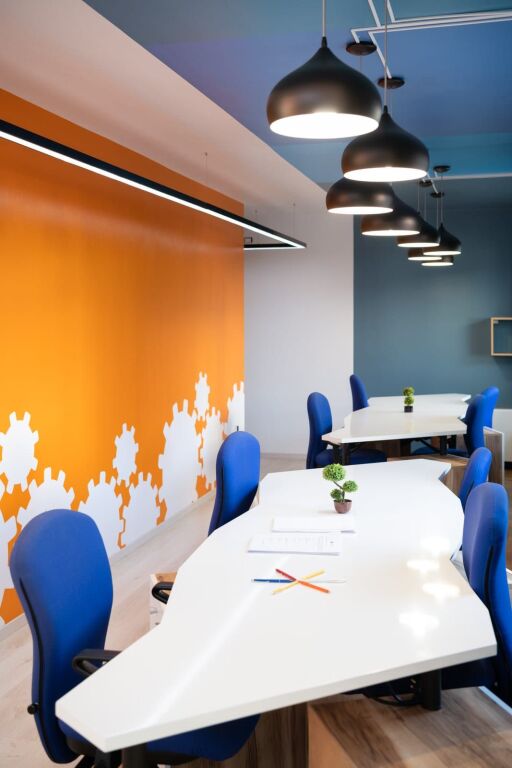 Office for rent 550 m2 in Bllok