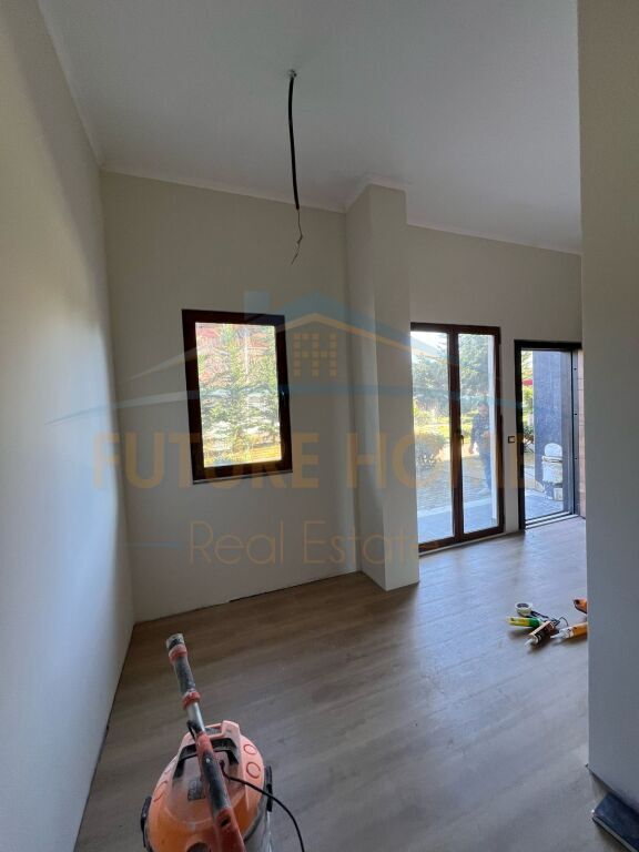 Tirane, appartamento 2+1 in vendita, 1° piano, 109 m² 136.250 € (Rruga e Dajtit, Fresk Tirane)
