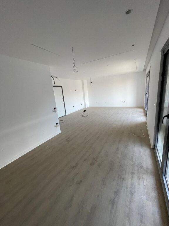 OFFICE FOR RENT 62 M2 NEW BOULEVARD 850 EURO FH-64380
