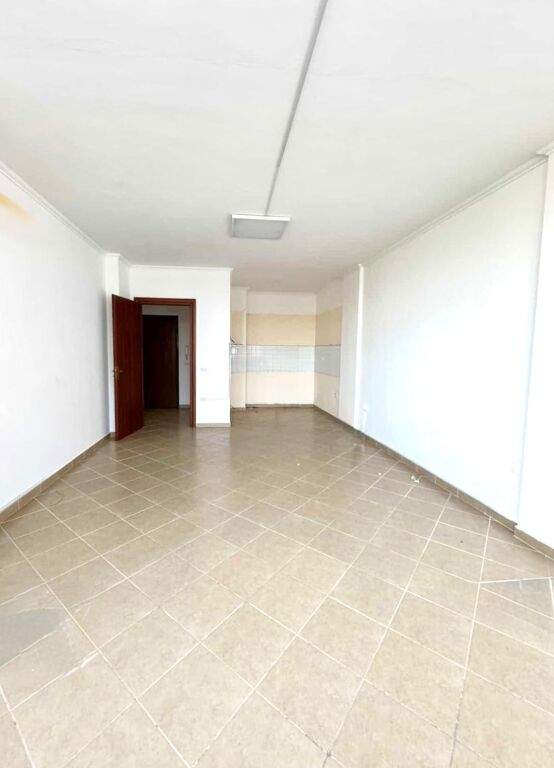 Shitet super Apartament 2+1+2 –  📍Shkëmbi i Kavajës