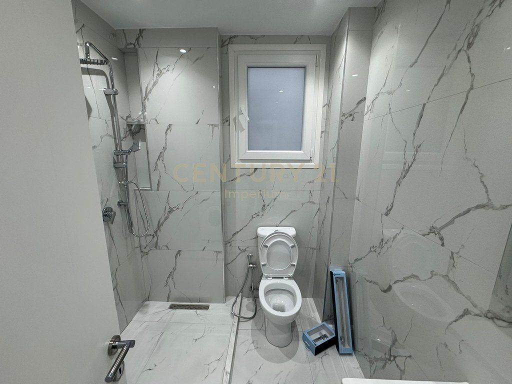 Appartamento 2+1 con Veranda in Affitto – Kodra e Priftit