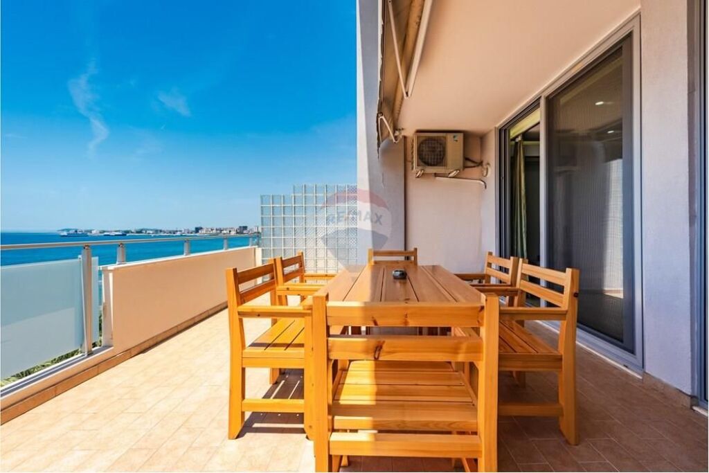 🏡 Apartament 1+1 për Qira – Lungomare, Vlorë