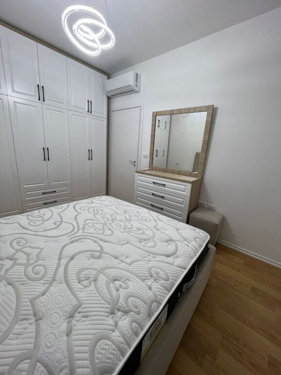 Apartament 1+1 me qira tek Zogu i Zi!