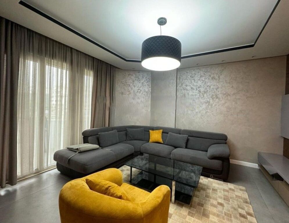 Apartament 3+1+2 për Shitje në Fresk !