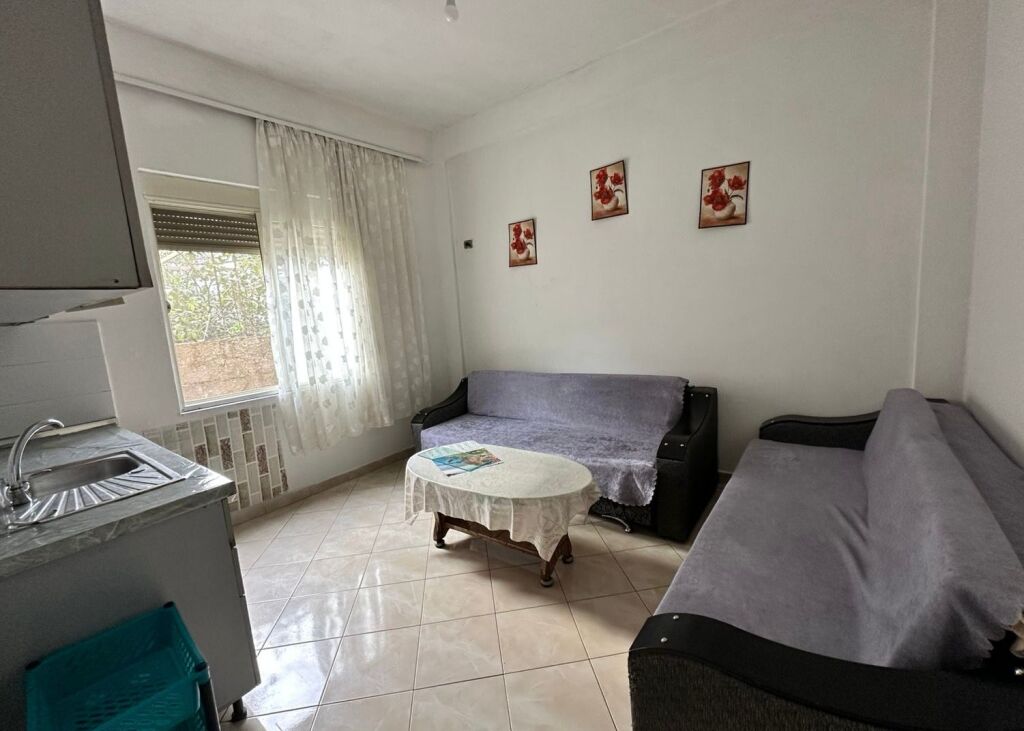 1+1+🅿️/Qera📍Rruga Jordan Misja 📌35 000 lek