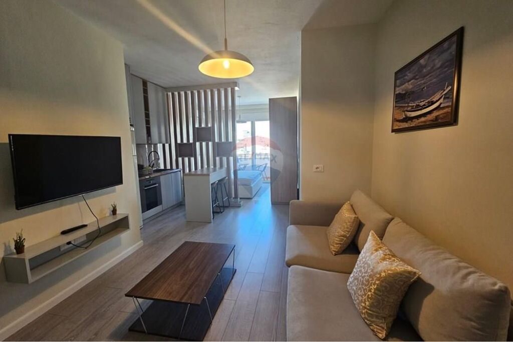 Studio apartment for rent at Wilson Square!