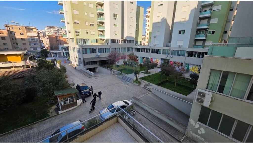 🏡 Appartamento 2+1+2 in Affitto – Vlora