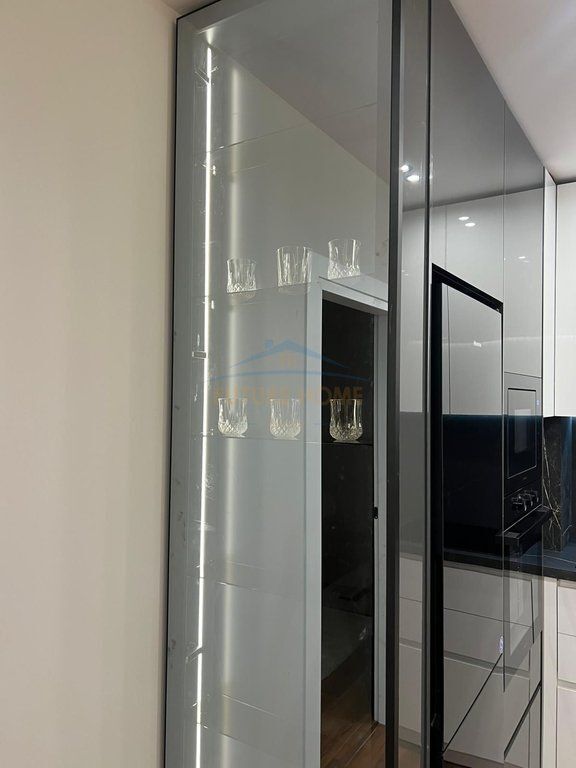Rent , Apartment 2+1+2 , Qemal Stafa , Tirana