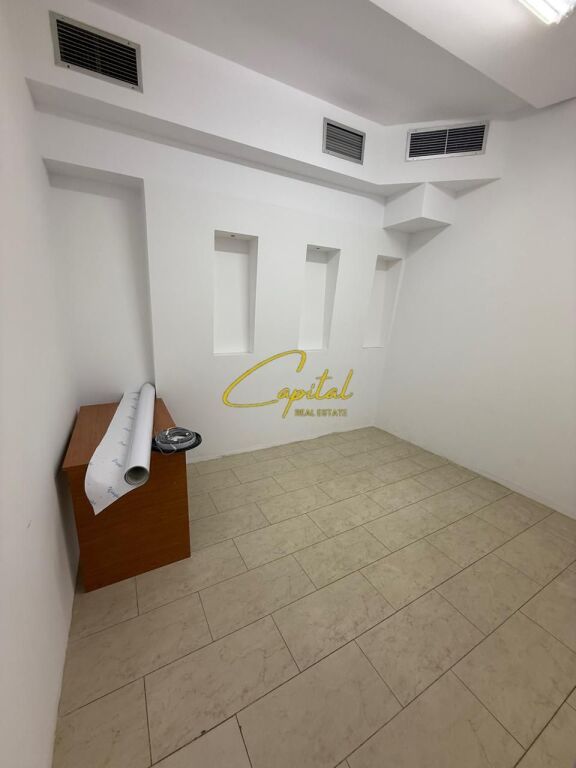 LOCALE COMMERCIALE IN VENDITA 147 M2 STRADA DI ELBASAN 530.000 EURO