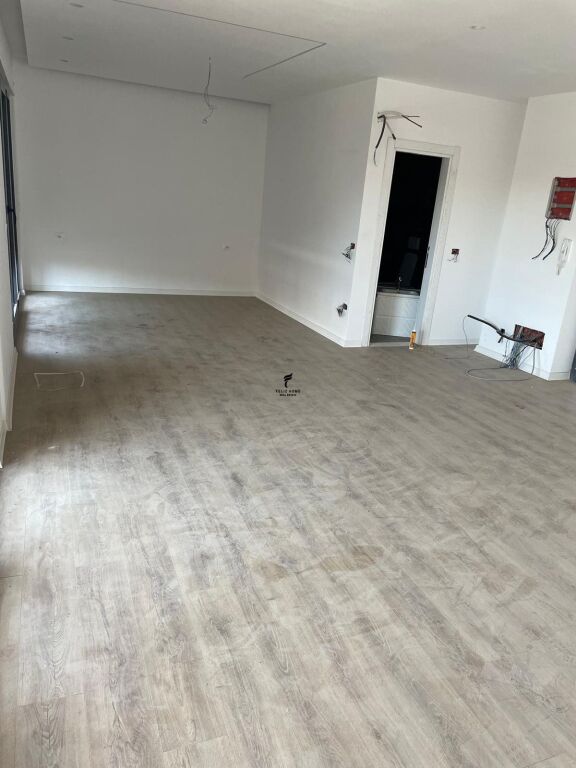 OFFICE FOR RENT 62 M2 NEW BOULEVARD 850 EURO FH-64380